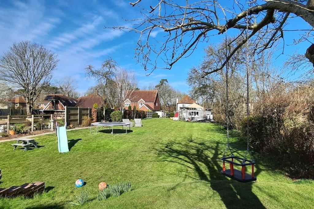 Sycamore Lodge Kent With Ev Zappi Type 2, Swimming Pool For A Fee Sellindge Экстерьер фото