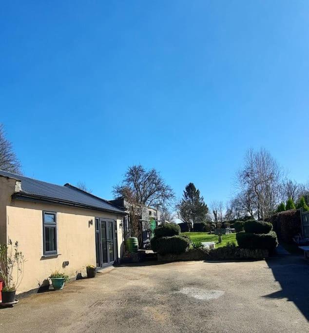 Sycamore Lodge Kent With Ev Zappi Type 2, Swimming Pool For A Fee Sellindge Экстерьер фото